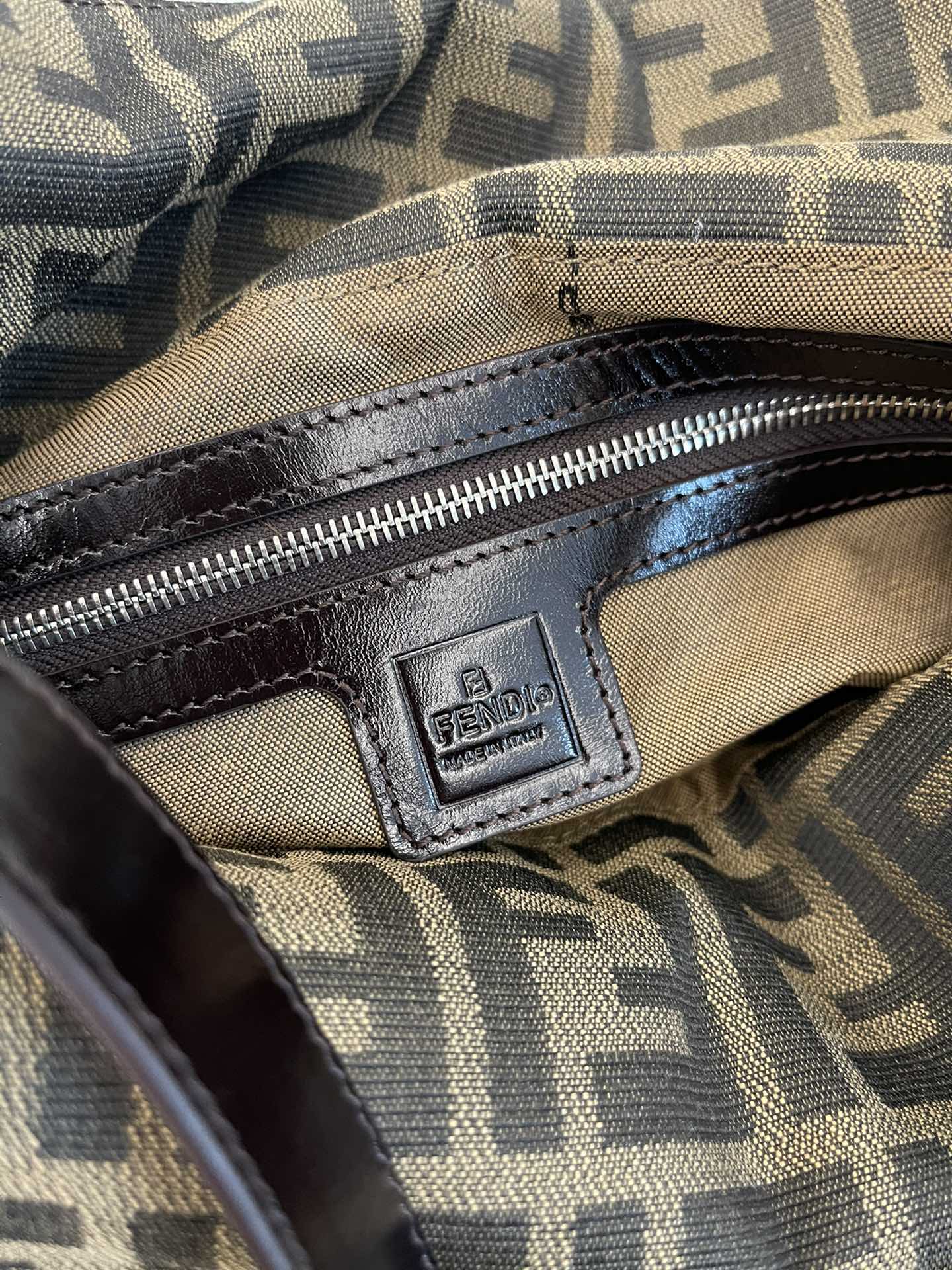 F**di vintage handbags-25x17x13cm