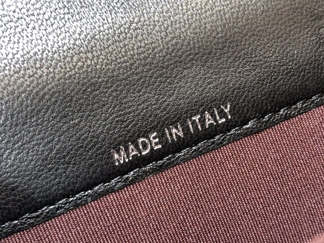 Ch@nel Wallet-Silver Harware-Lamskin-11*10CM