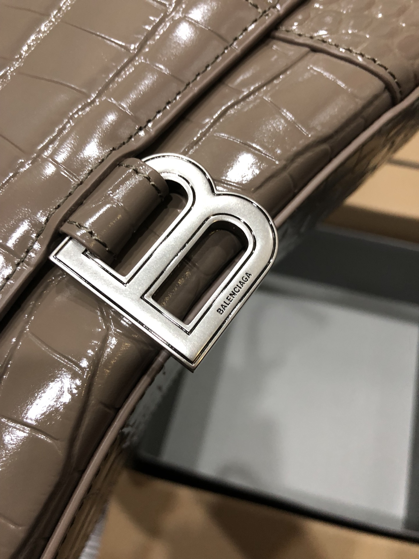 Ba*len*cia*ga hourglass bag-23x10x24cm