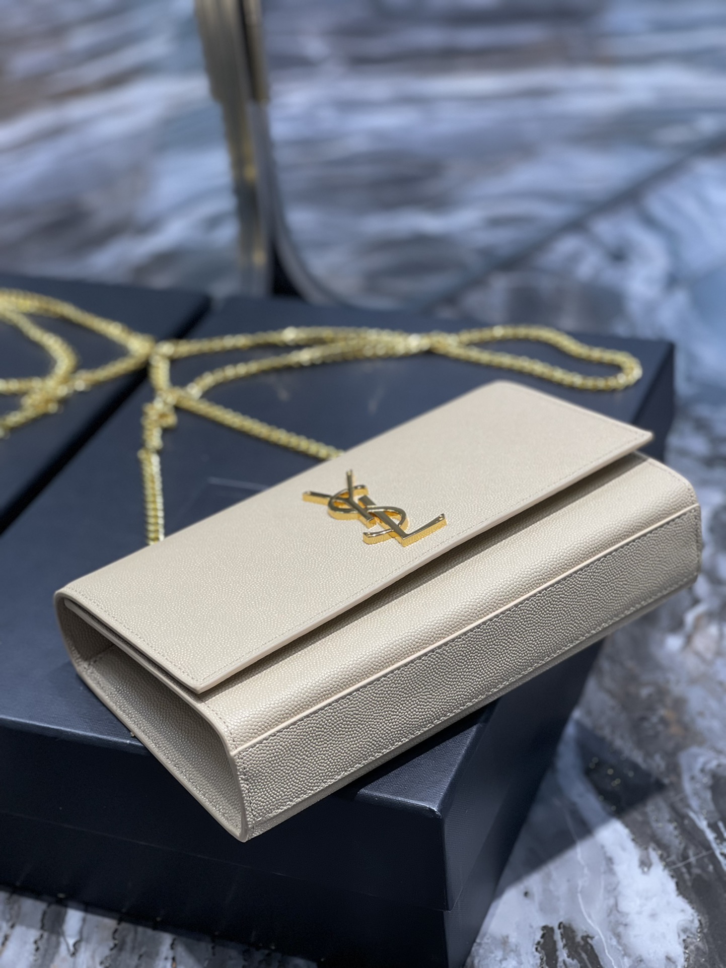 Y*L medium in grain de pouder embossed leather-24*14.5*5.5cm