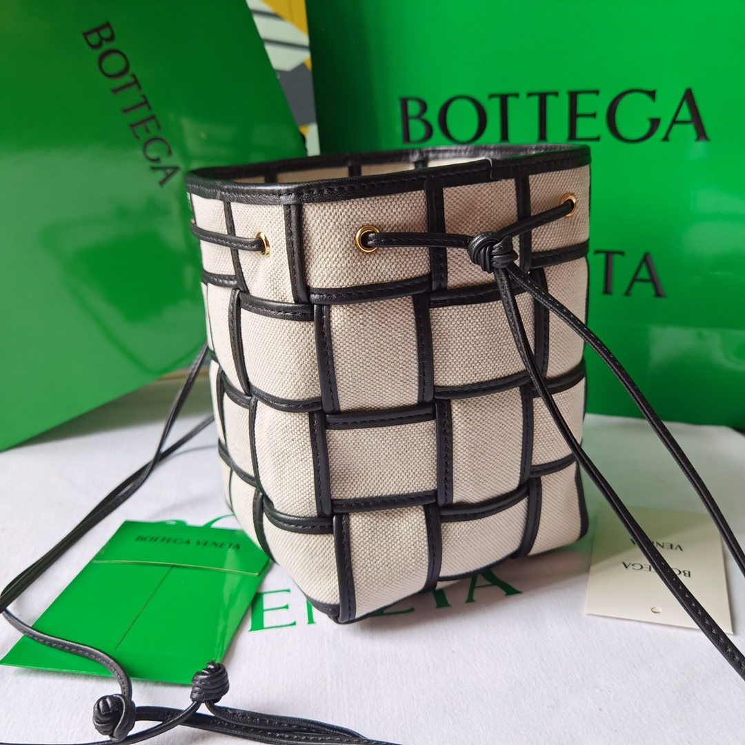 bo*te*ga Ve*ne*ta bucket-18*14*14cm