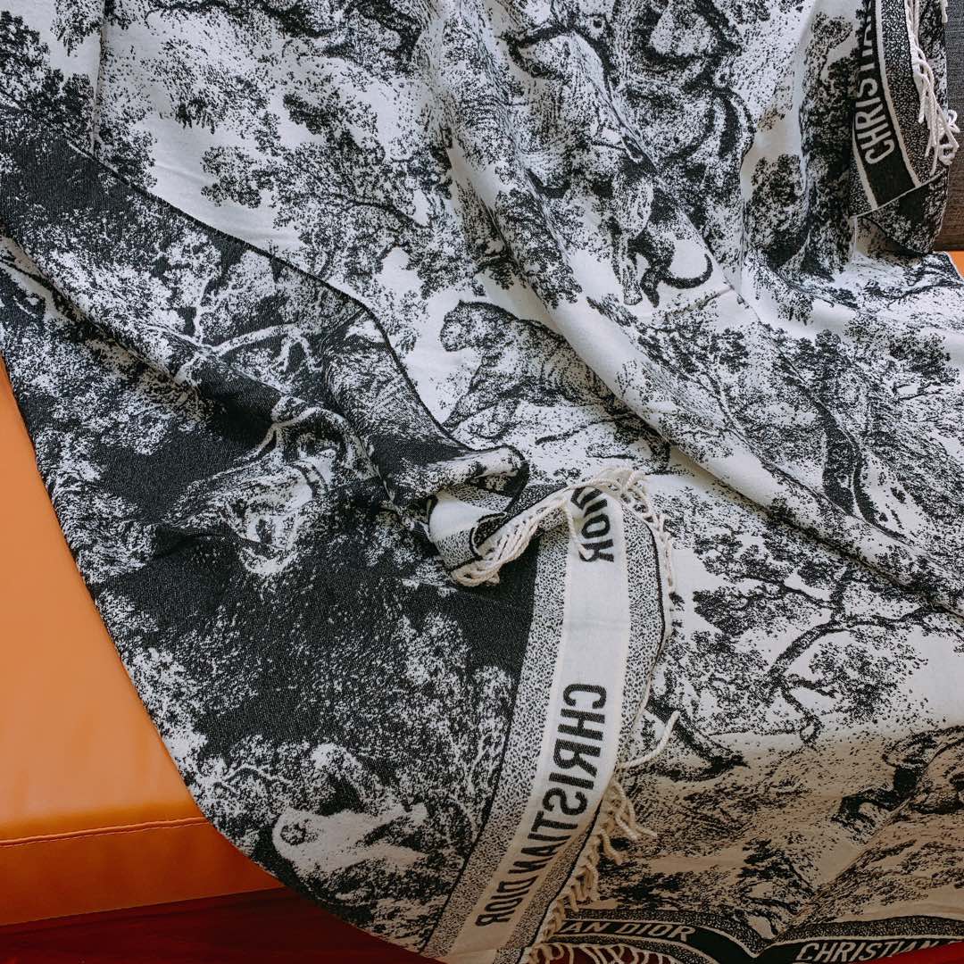 D*or cashmere ddraped blanket-140 x 140cm