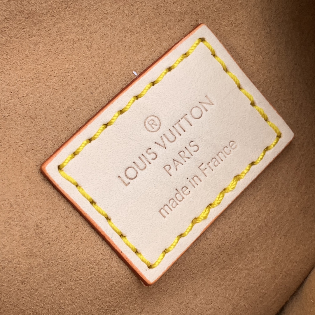 l0*is V*t0n nano keepall mini-16x 11 x9cm