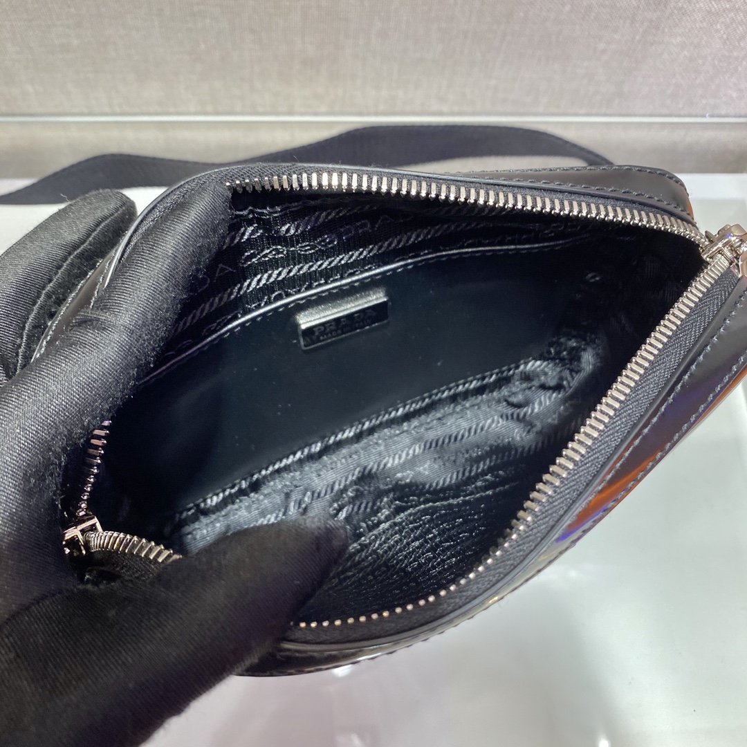 Pra*a bag 1bh180-19.5*12.5*4.57cm