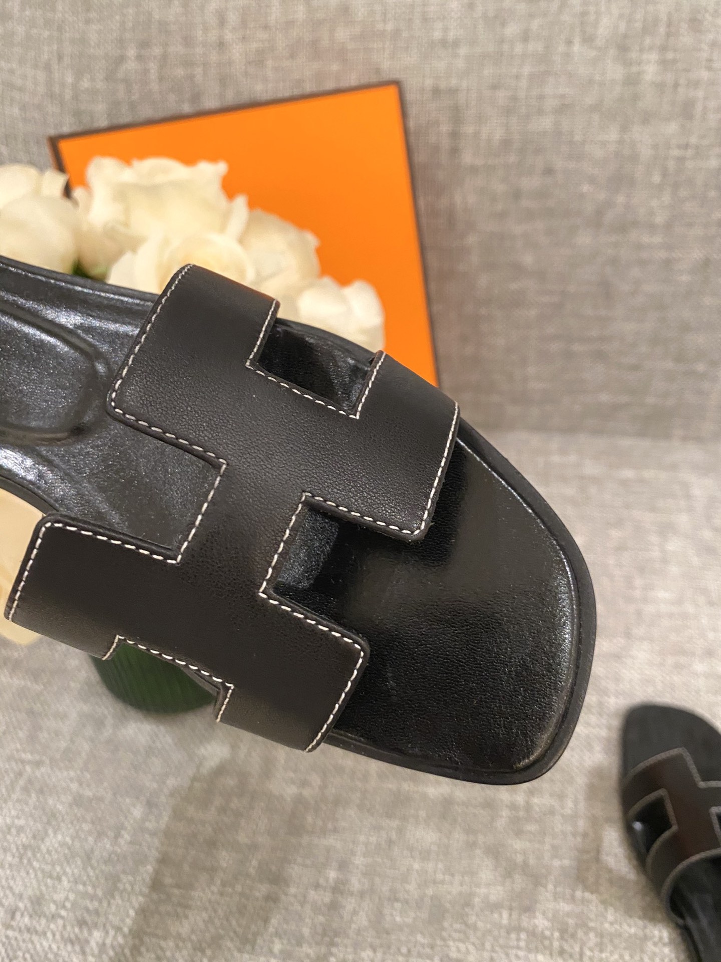 H**mes slippers in smooth leather