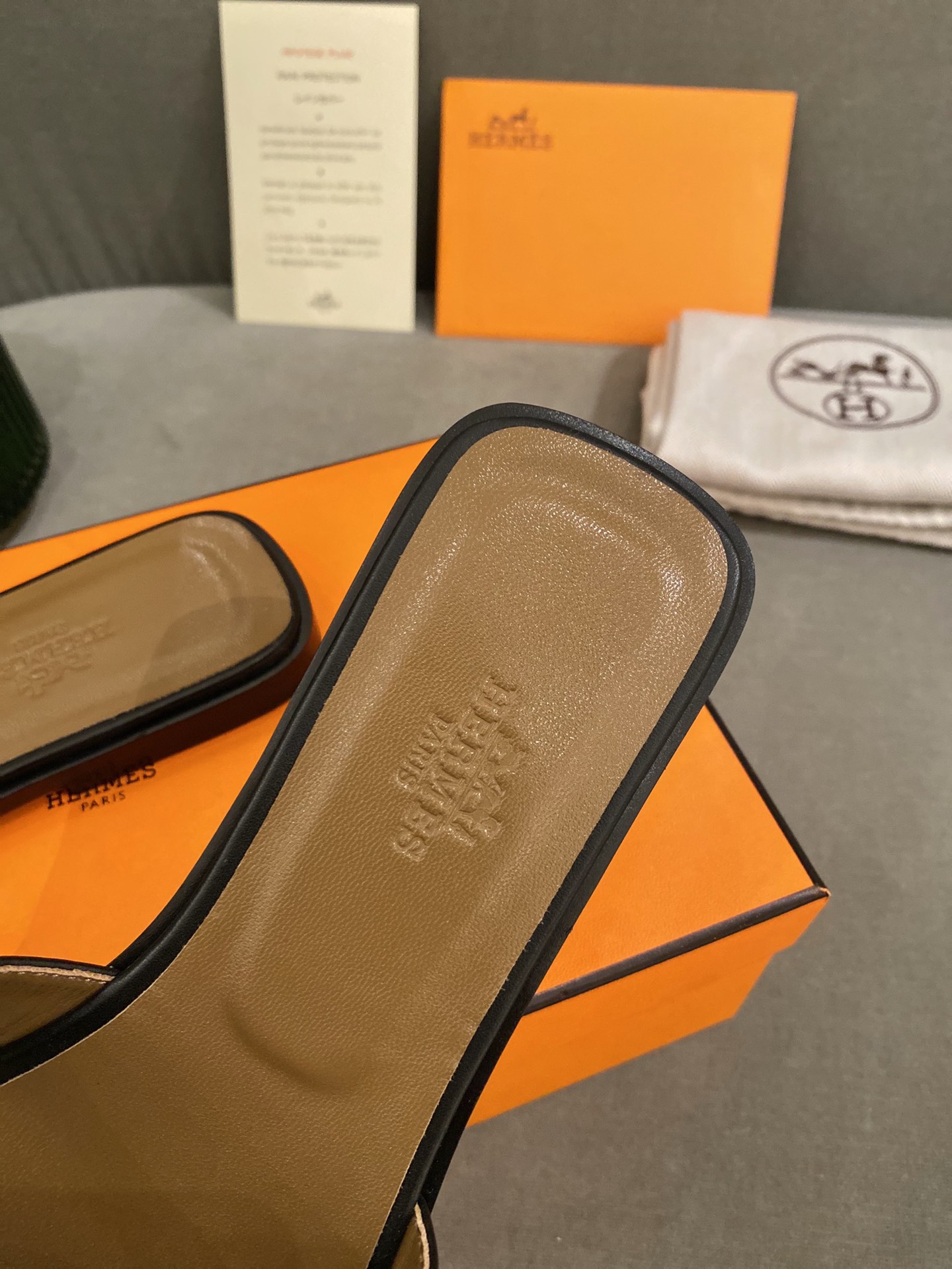 H**mes slippers in smooth leather