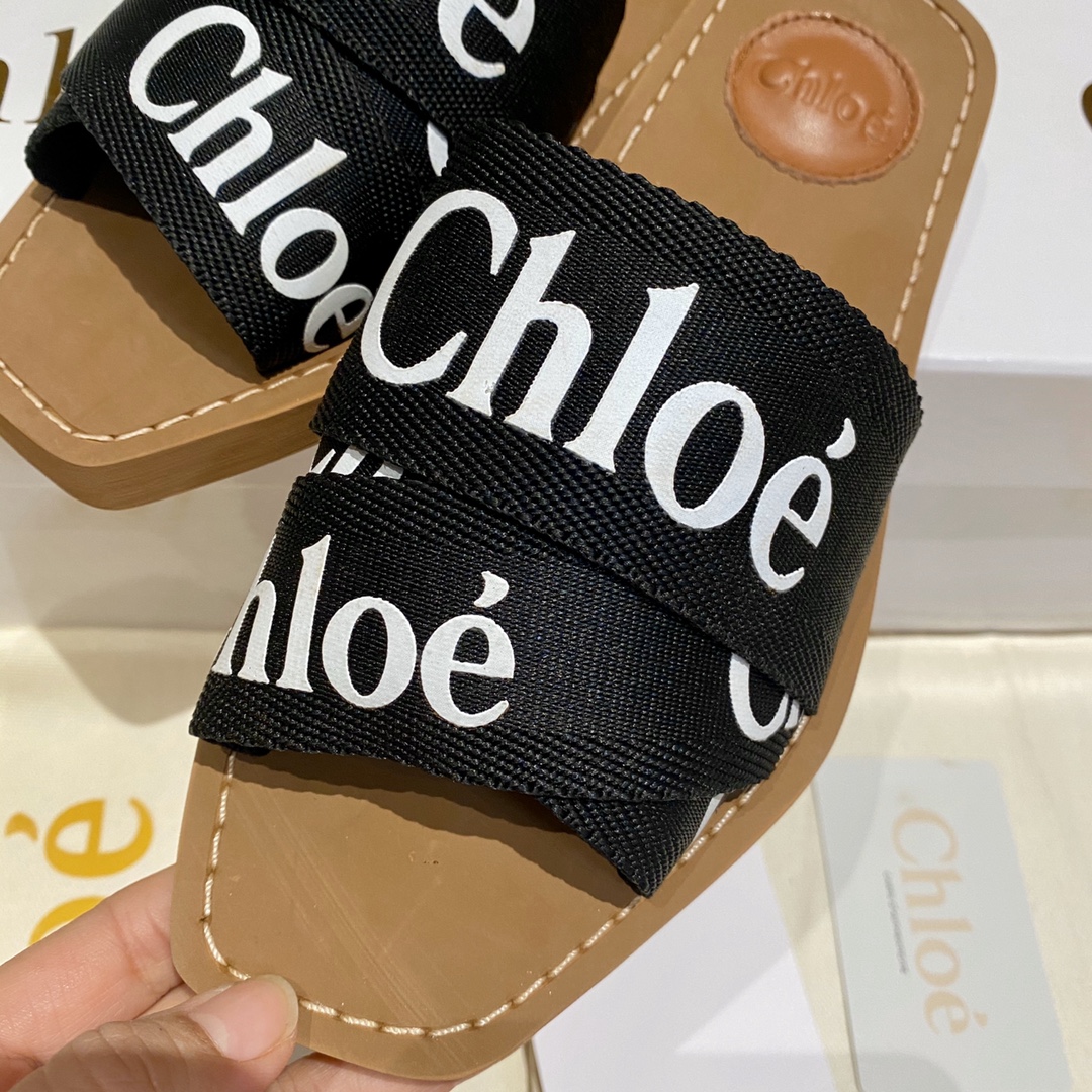 Chloe Slides