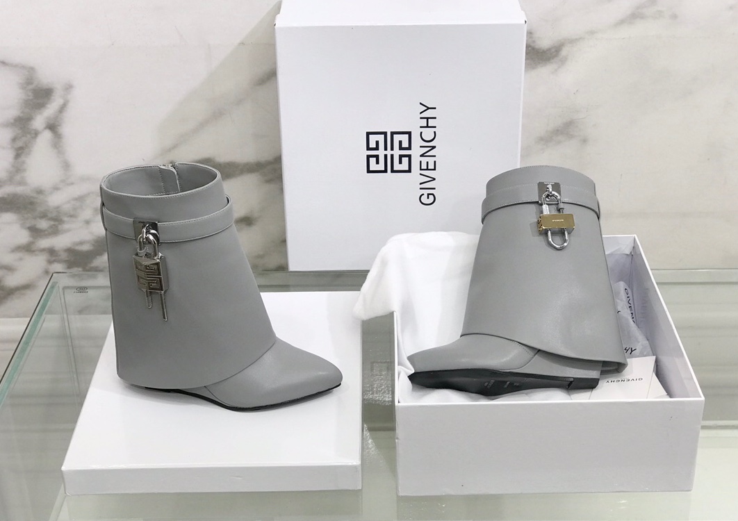 Givenchy Boots(EU35-42)