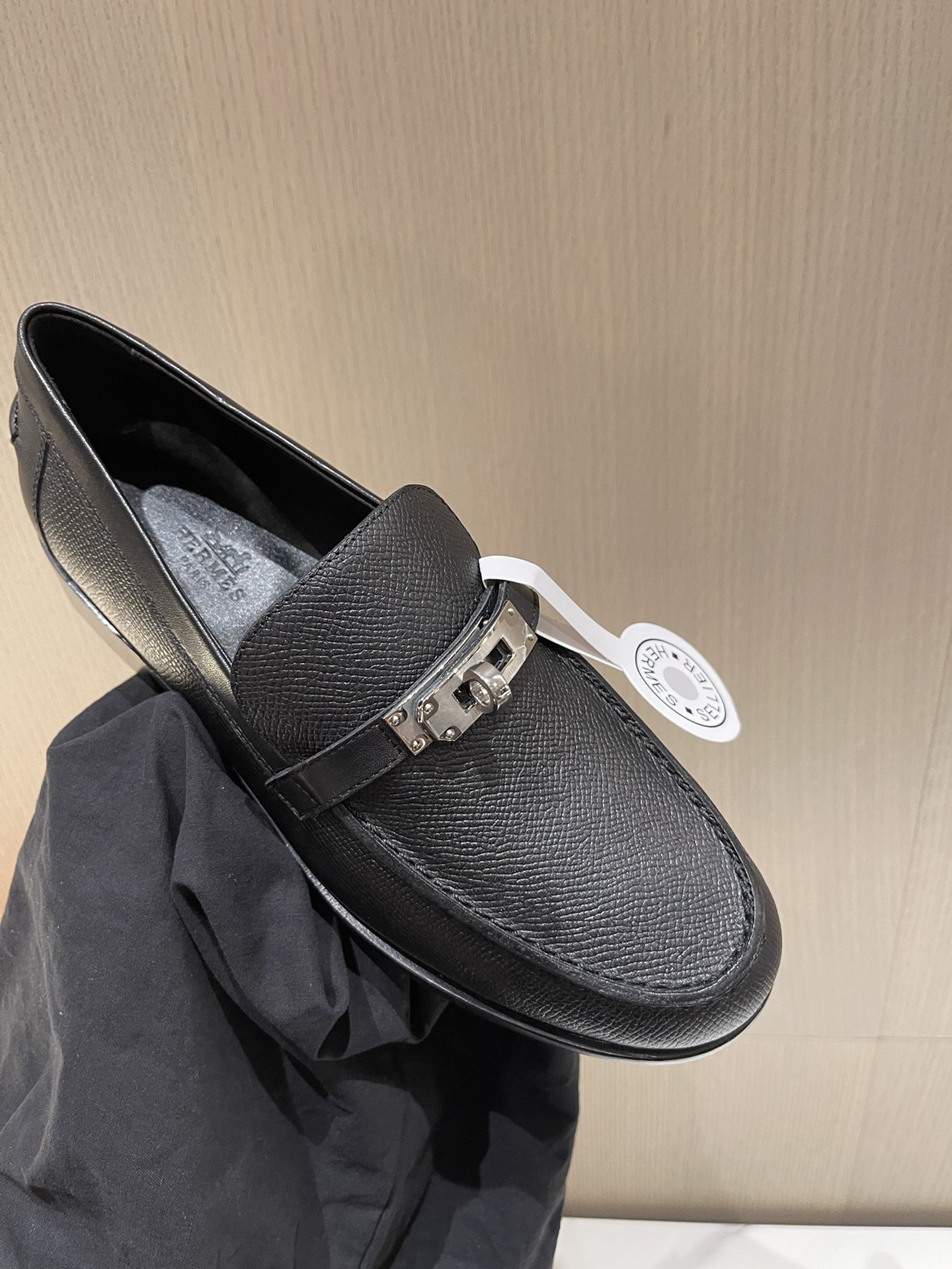 H**mes loafers(eu35-eu40)