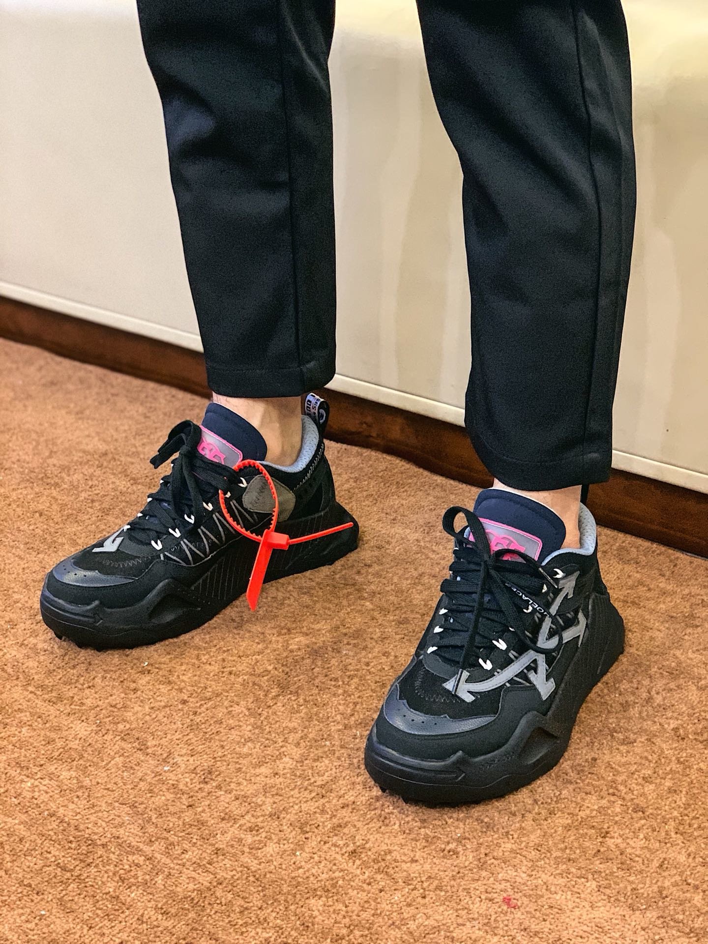 OFF-WHITE C/O ODSY-1000 SNEAKERS