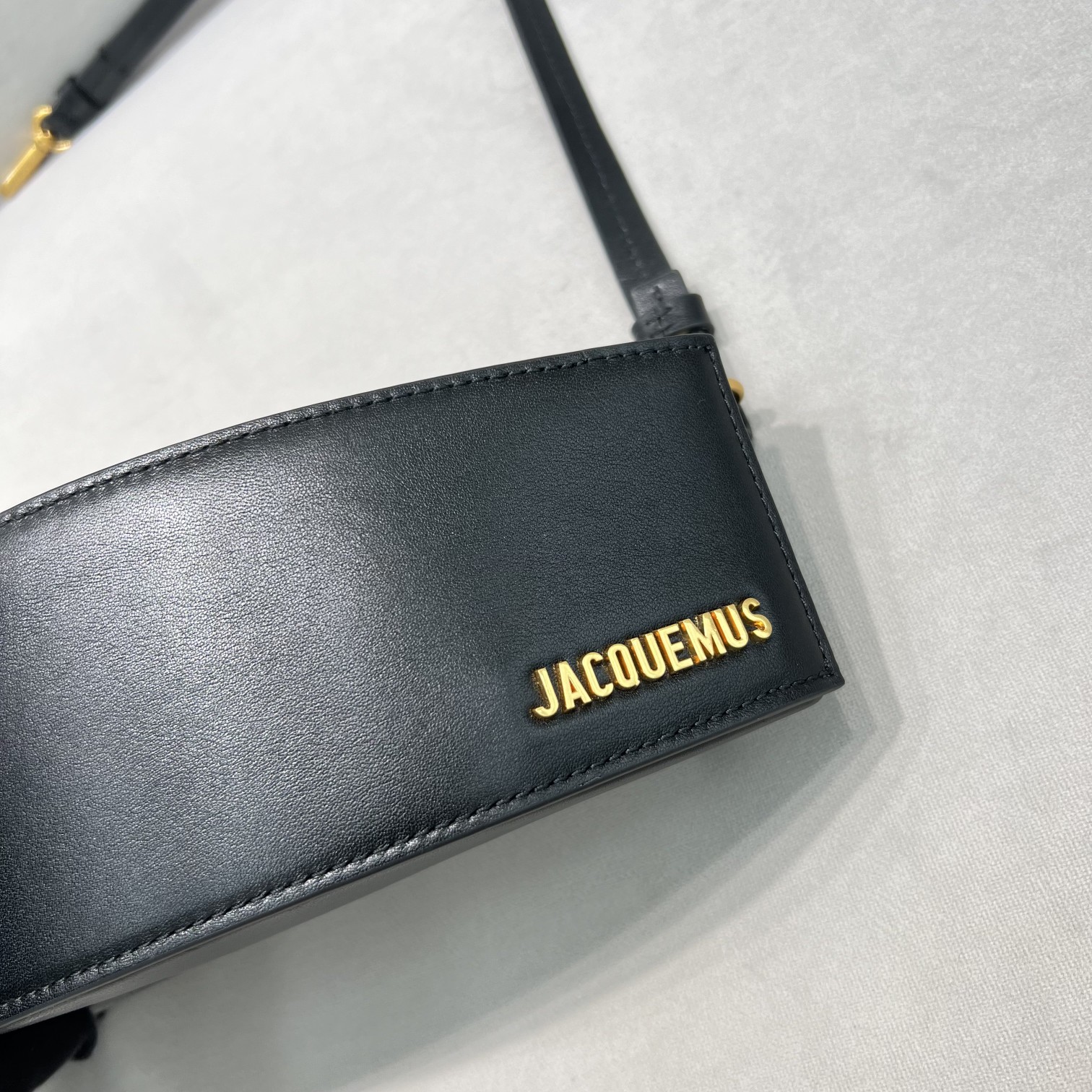 Jacquemus Handbags-35*9*6CM