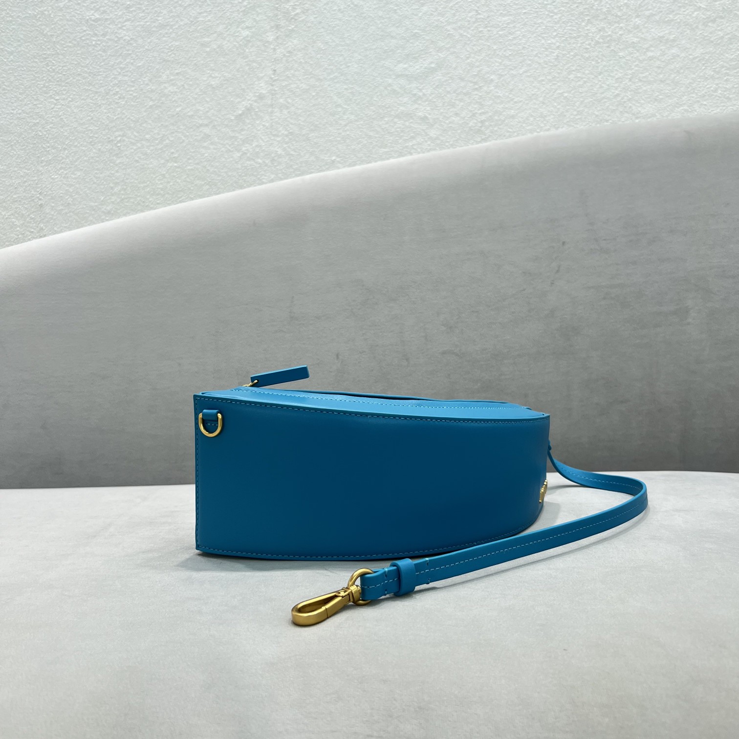 Jacquemus Handbags-35*9*6CM