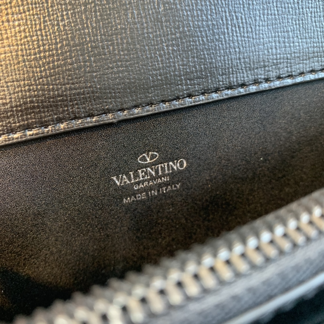 Valentino Garavani Rockstud Alcove-22*17*9CM
