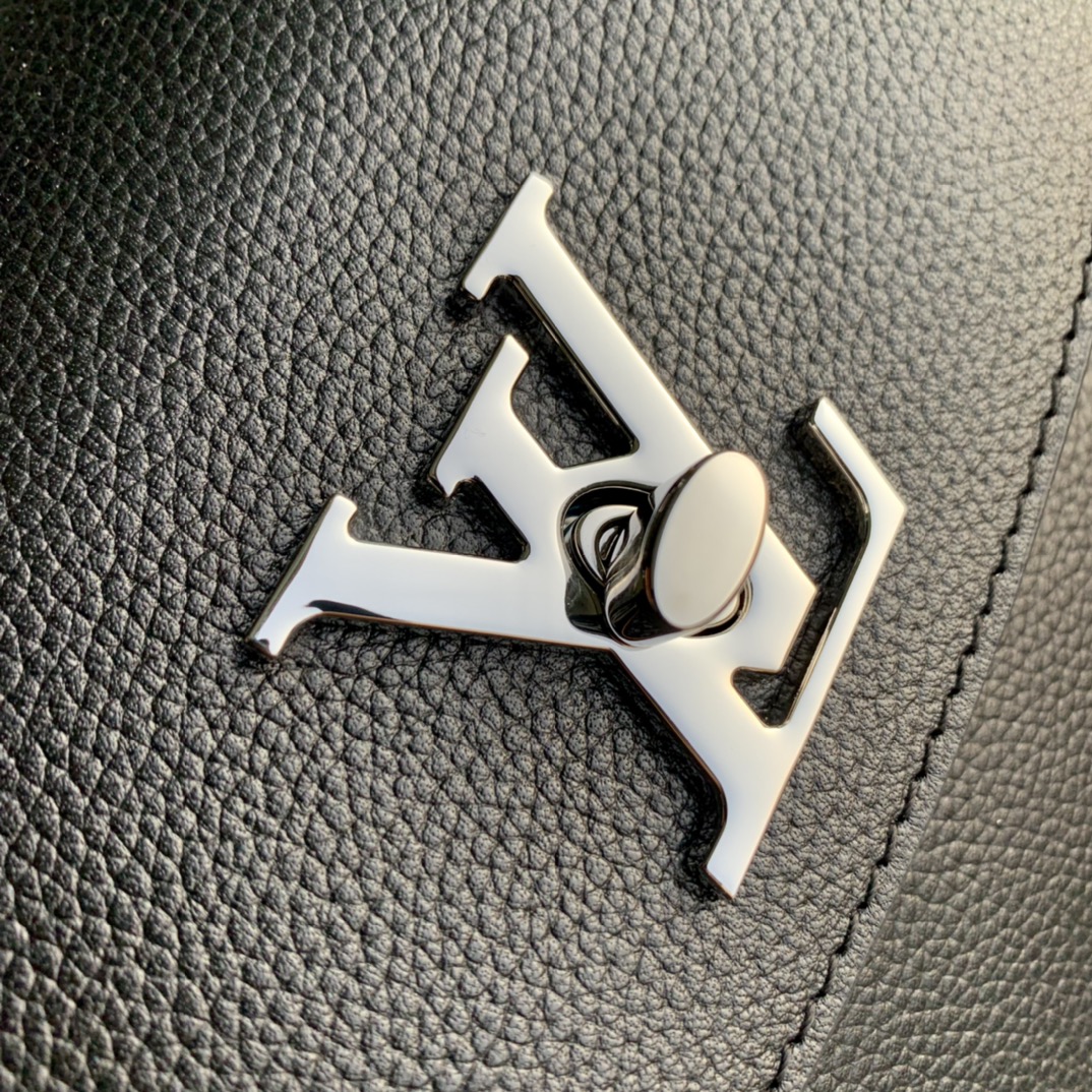 l0*is V*t0n lockme ever 23x17x10cm