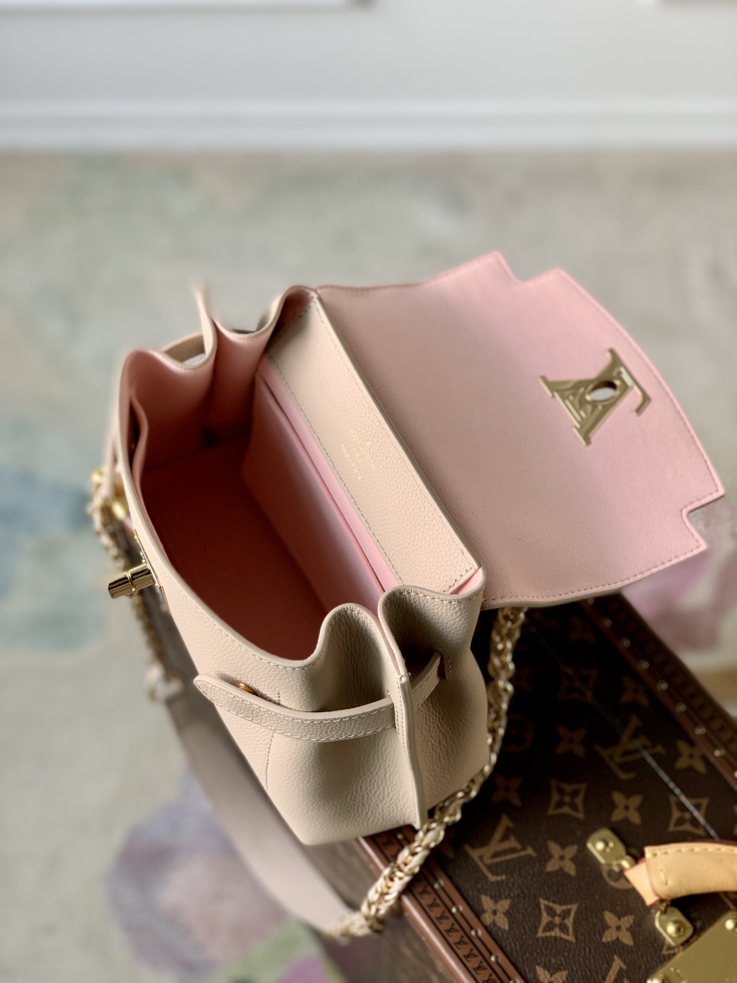 l0*is V*t0n lockme ever 23x17x10cm