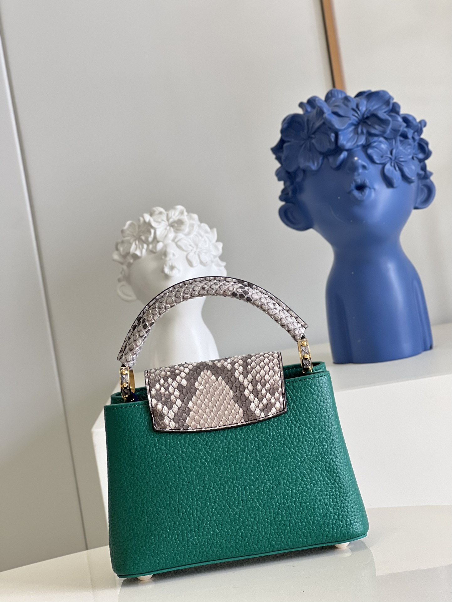 l0*is V*t0n mini capucines handlebag-21*14*8cm