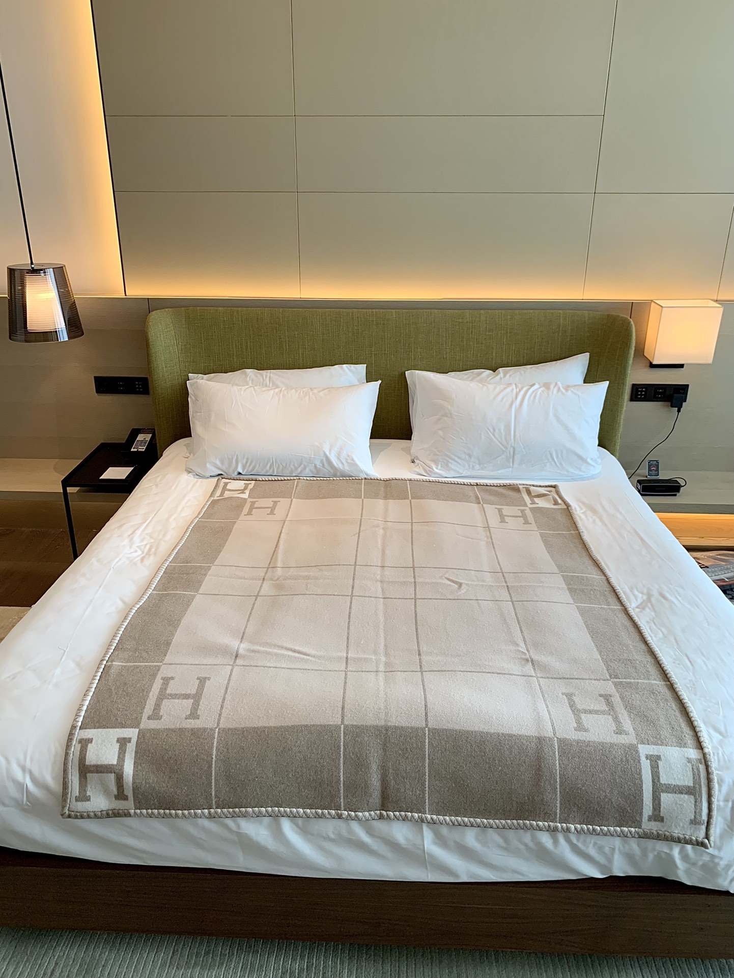 H**mes blankets-170*135cm