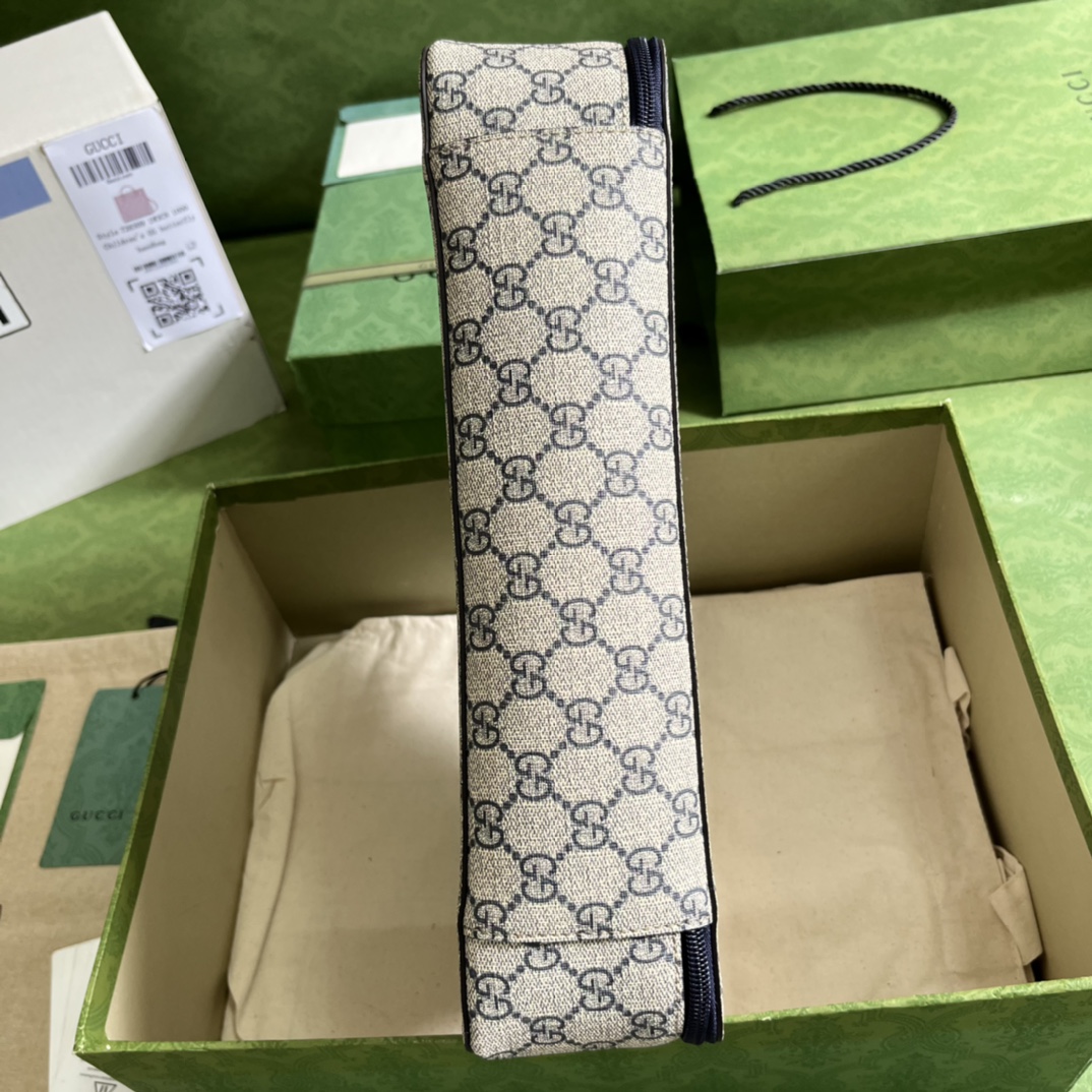 G*u*i pouch-33.5*21.5*8cm