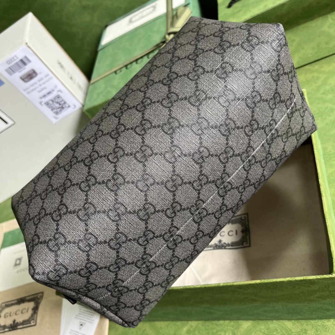 G*u*i pouch-25.5x 12x 11.5cm