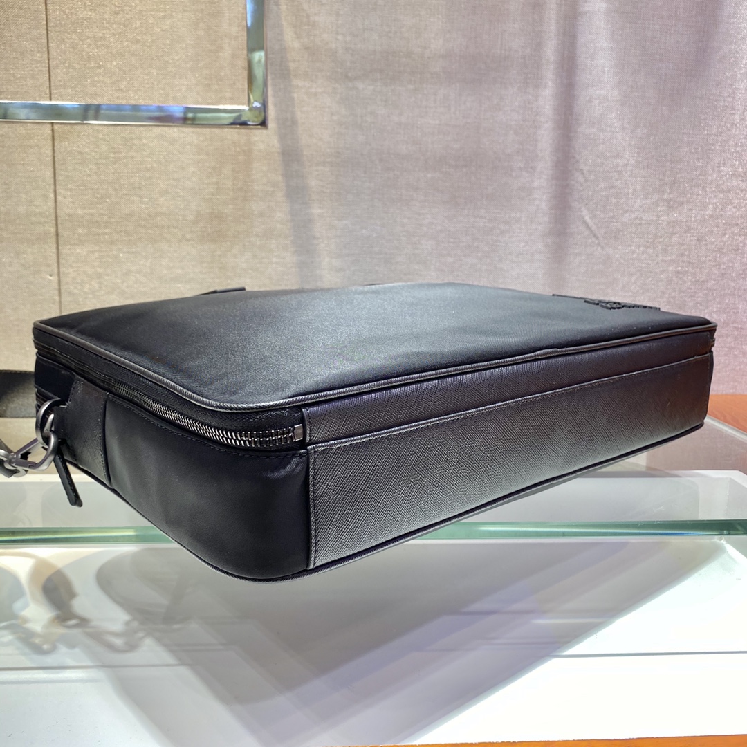Pra*a 2ve005 briefcase -38*28*6.5cm