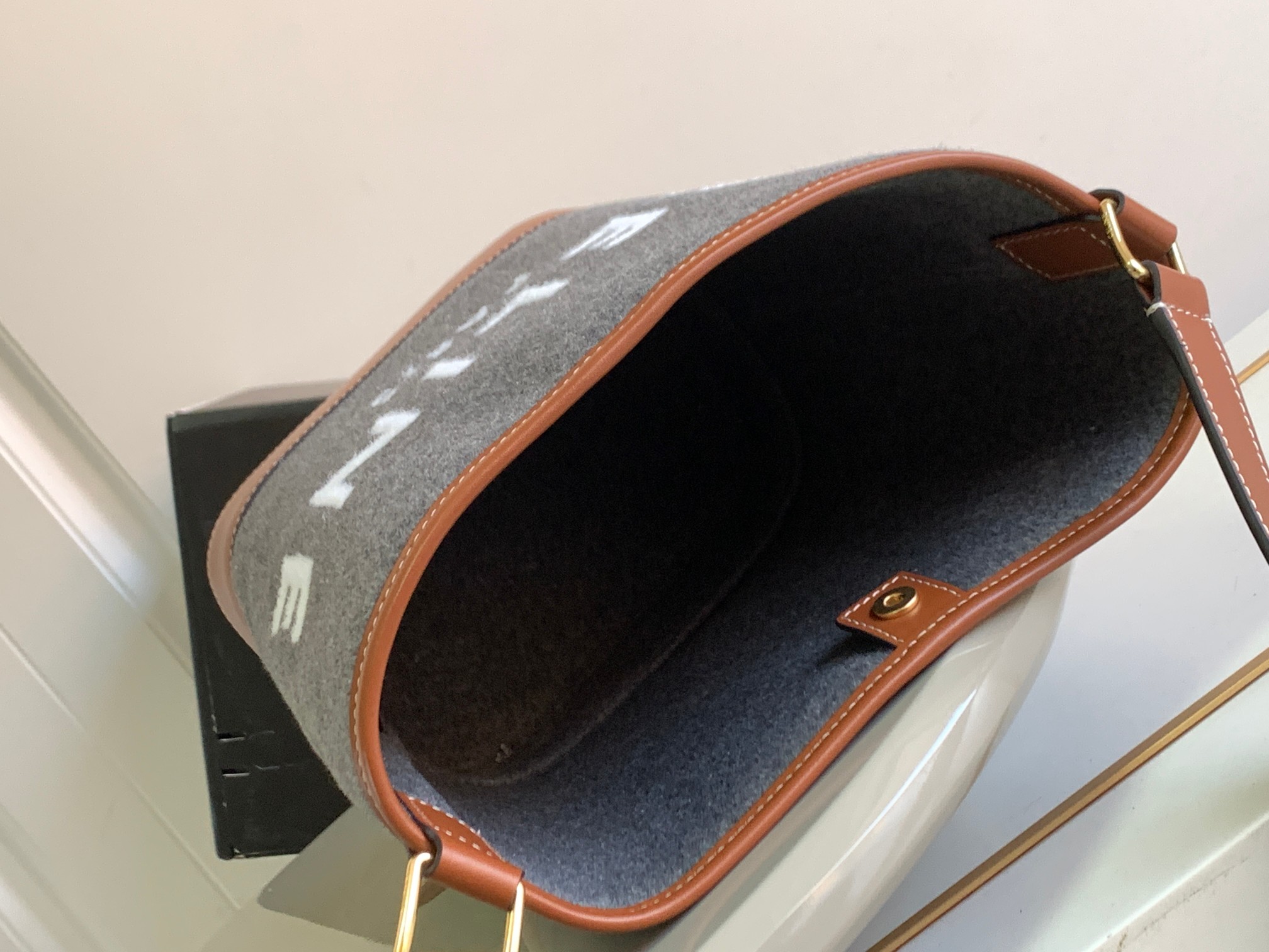 Ce**e cuir bucket-30×22×13cm