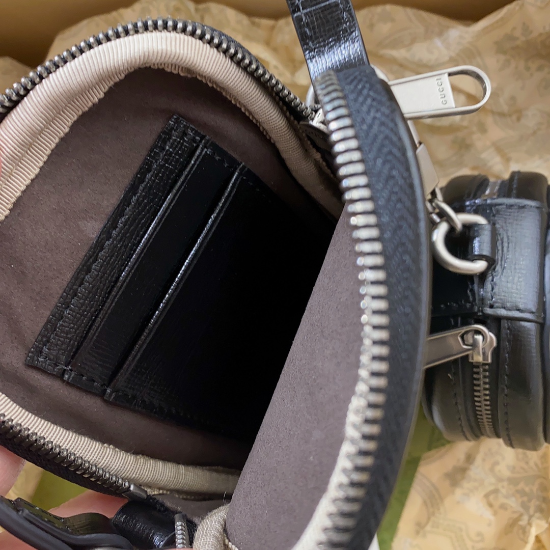 G*u*i interlocking double g phone bag-10.5*18*3cm