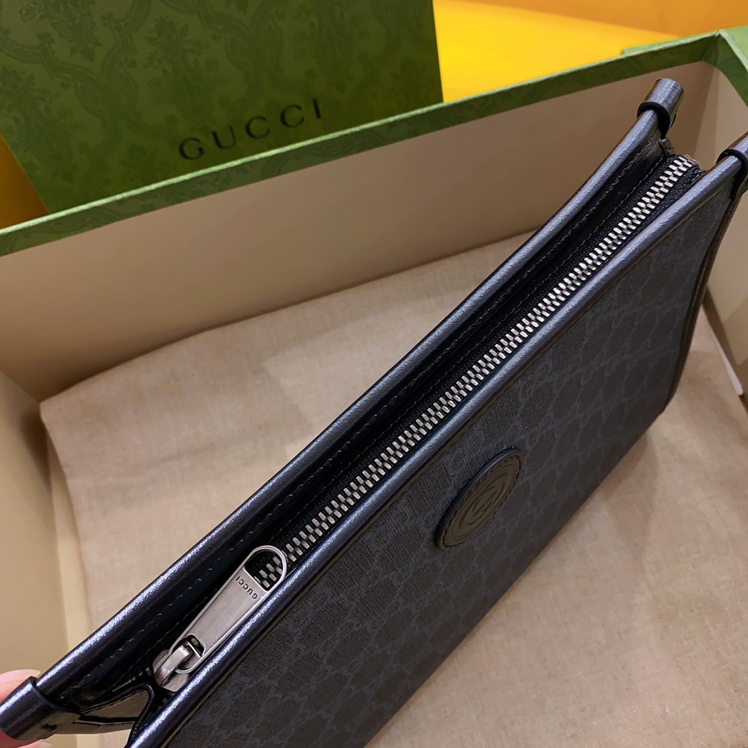 G*u*i pouch-26*20*6cm