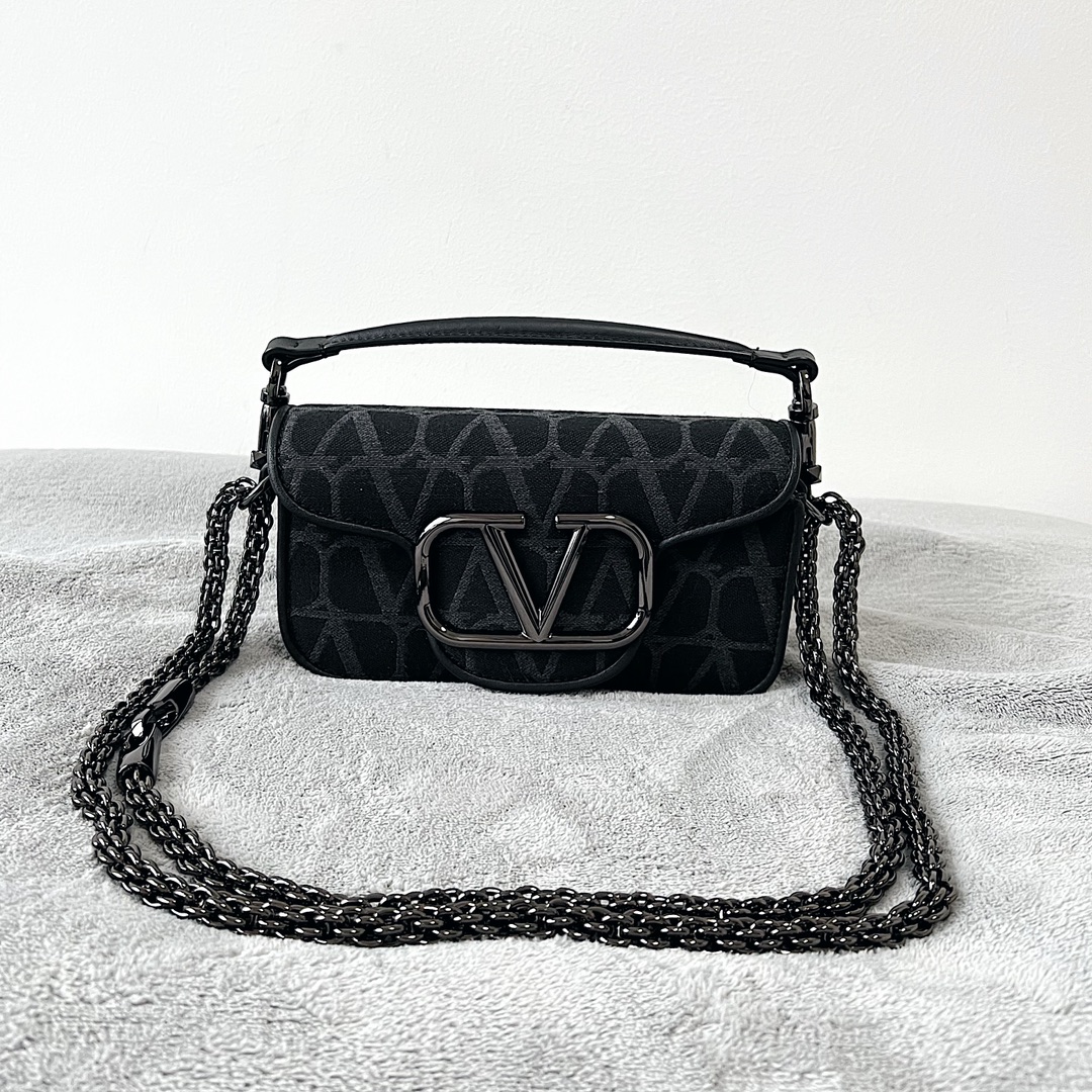 Valentino Garavani Mini Loc-20x 11x5CM