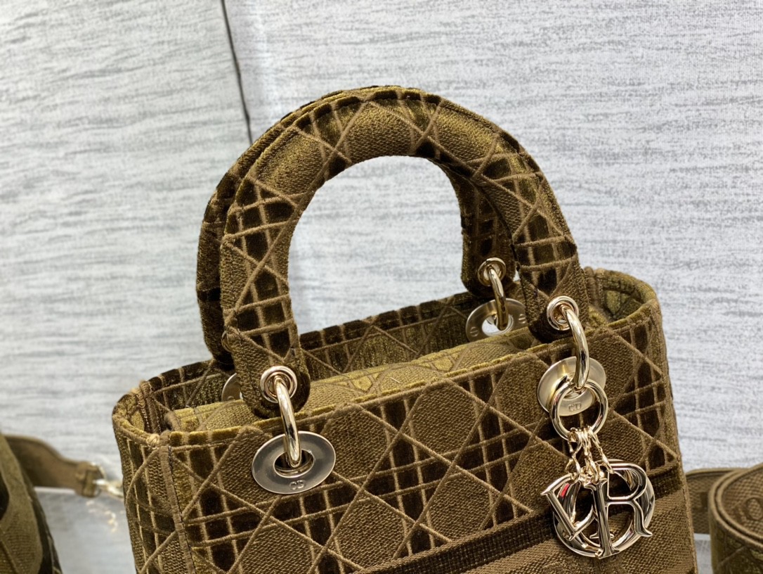 lady D*or handle bag-24cm
