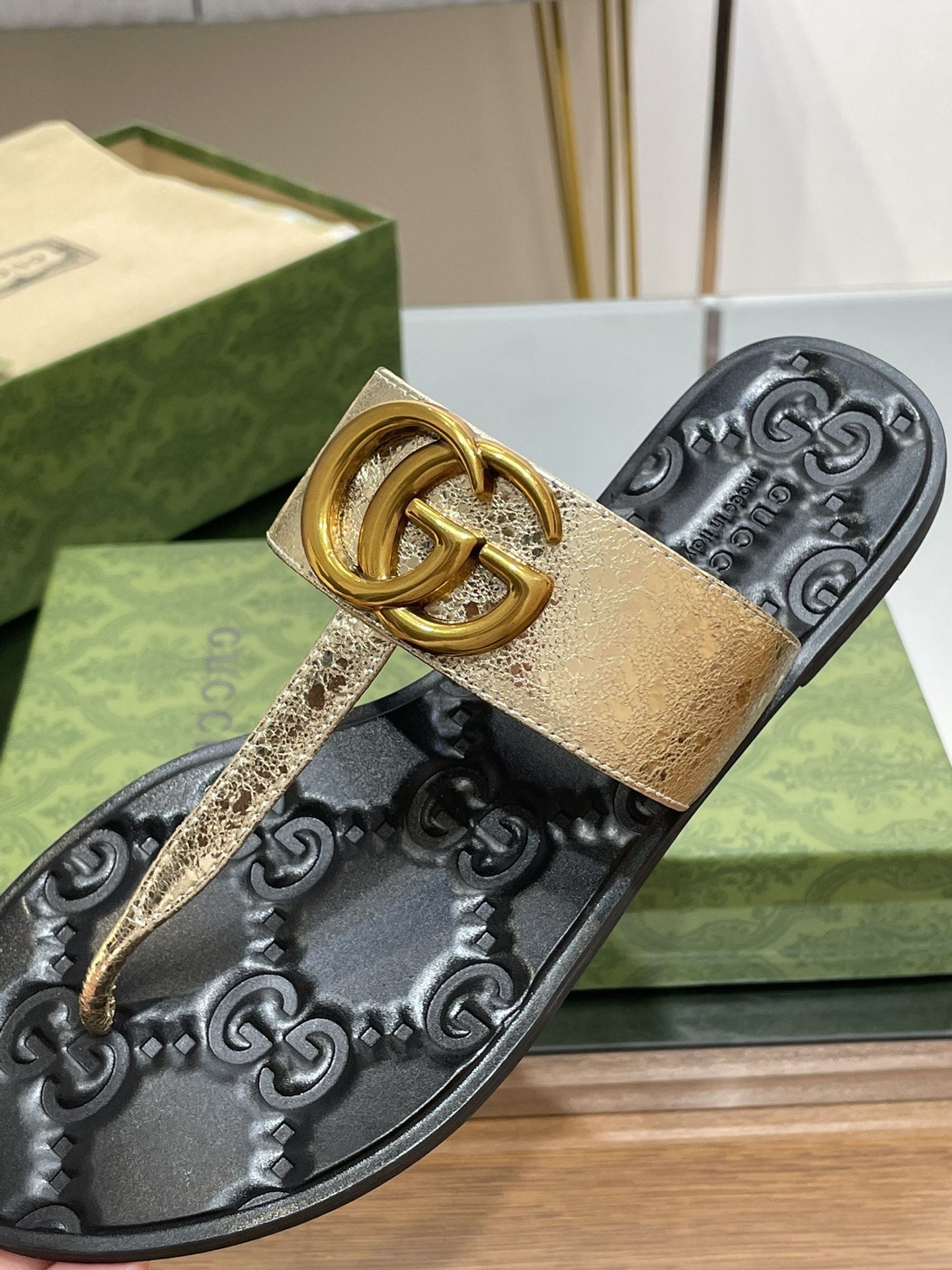 G*u*i slides(size35-43)