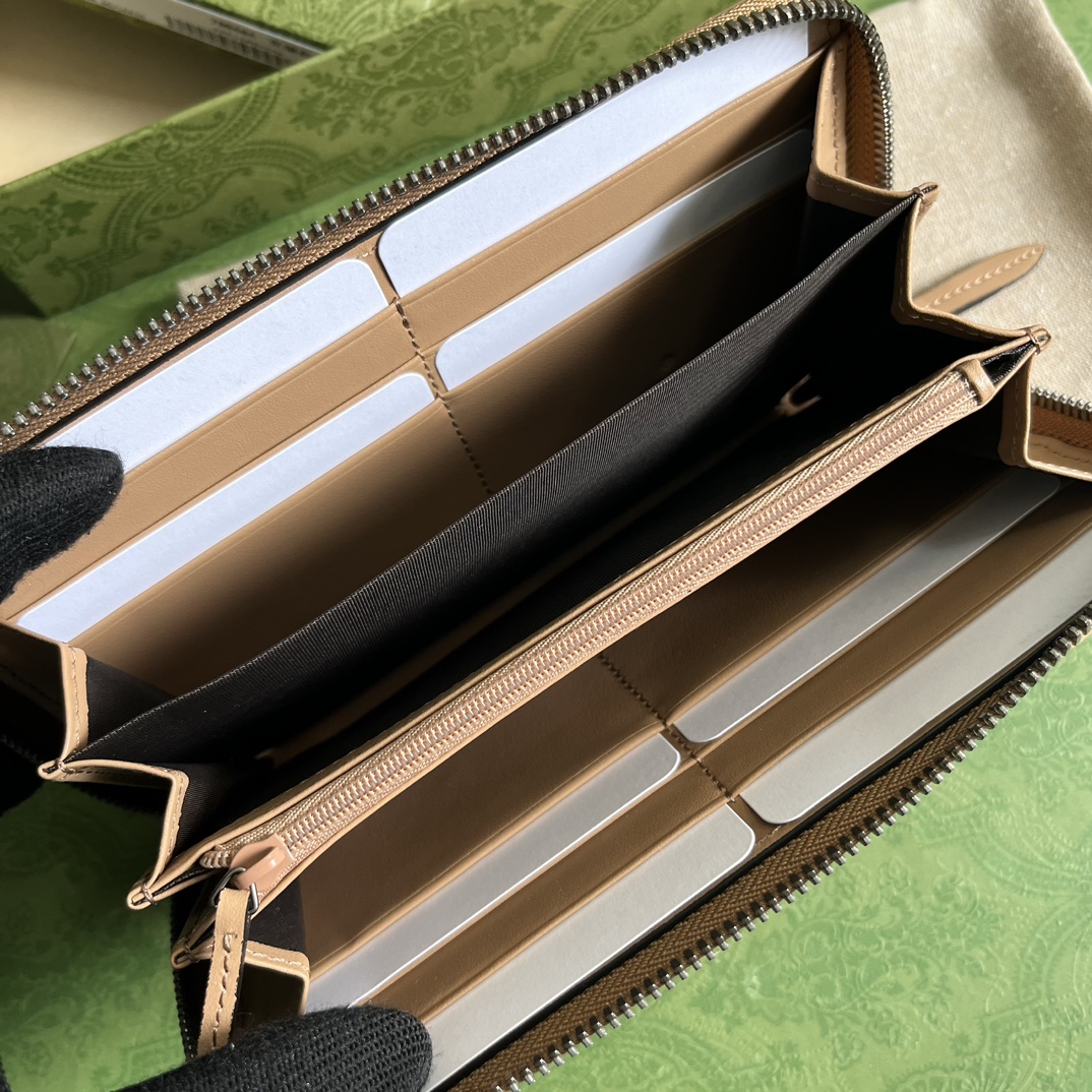 G*u*i wallet-19.5*11*3cm