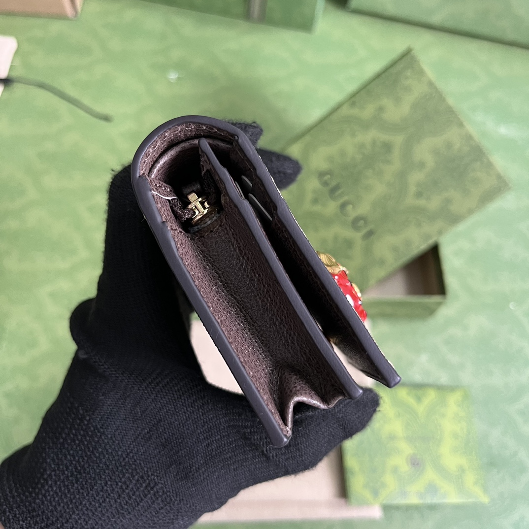 G*u*i wallet-11*8.5*3cm