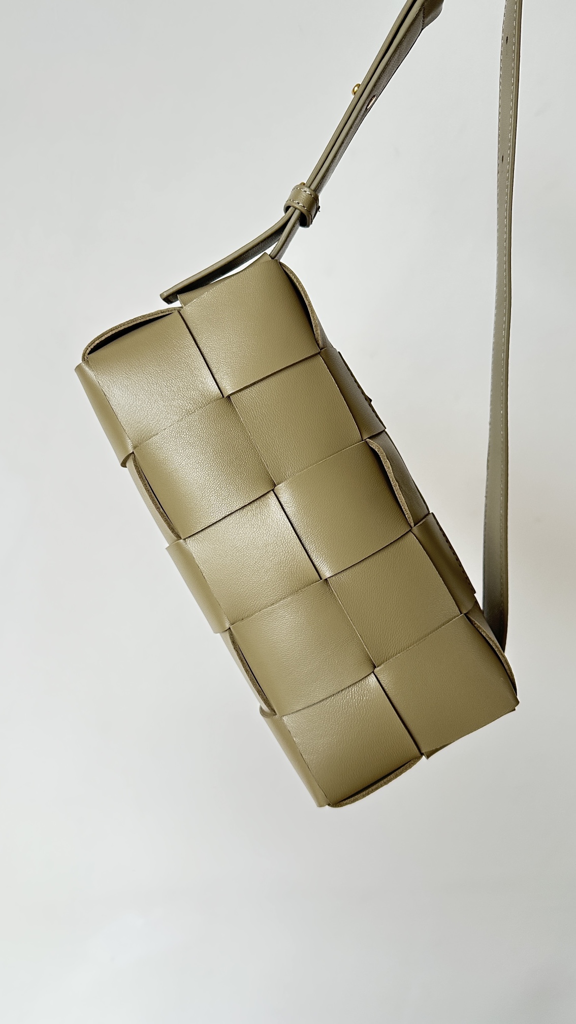 bo*te*ga Ve*ne*ta brick mini cassette bag-23.5*10*10cm