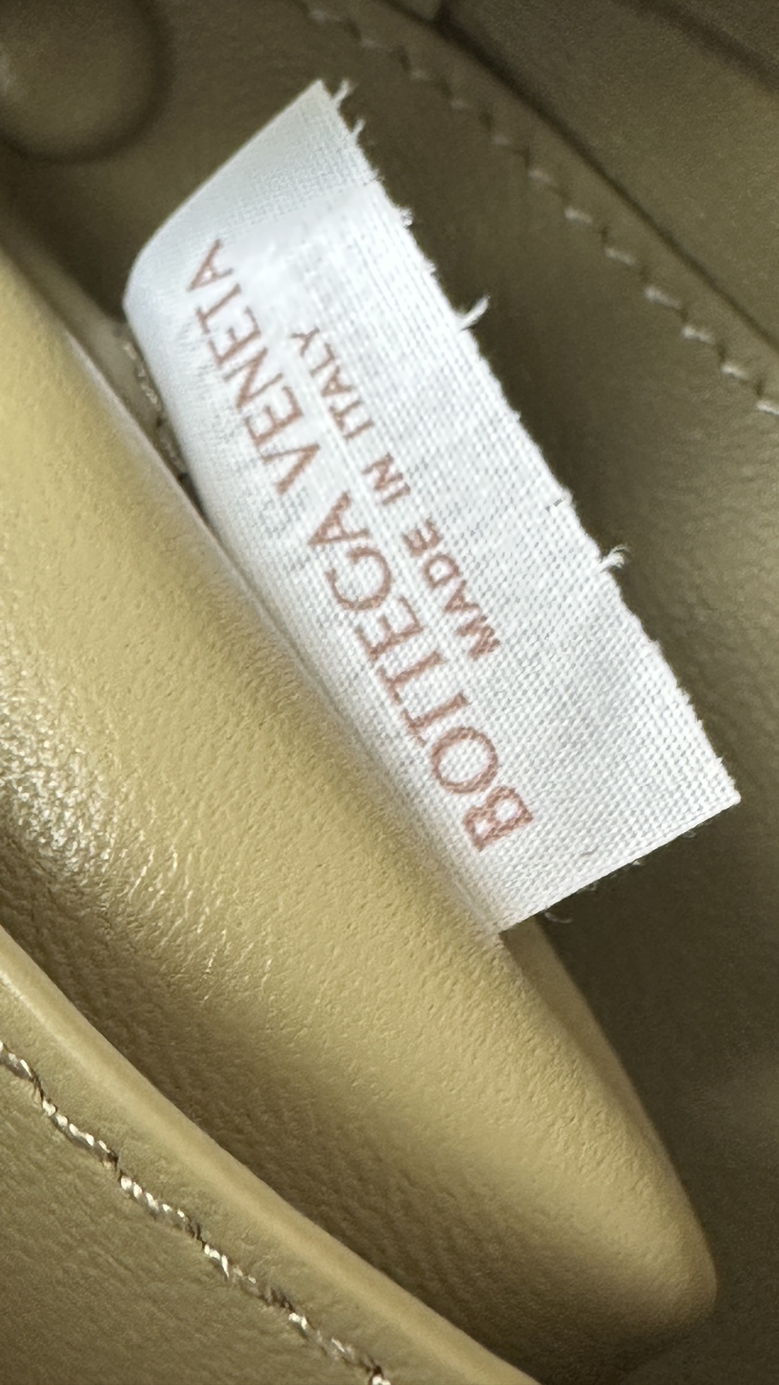 bo*te*ga Ve*ne*ta brick mini cassette bag-23.5*10*10cm