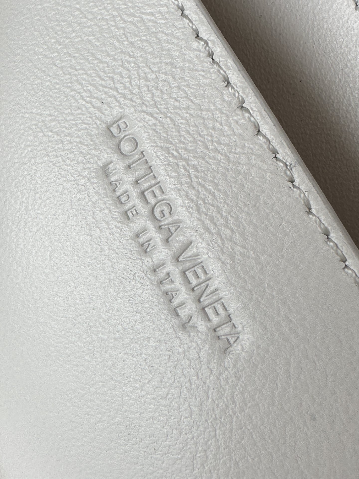 bo*te*ga Ve*ne*ta brick mini cassette bag-23.5*10*10cm