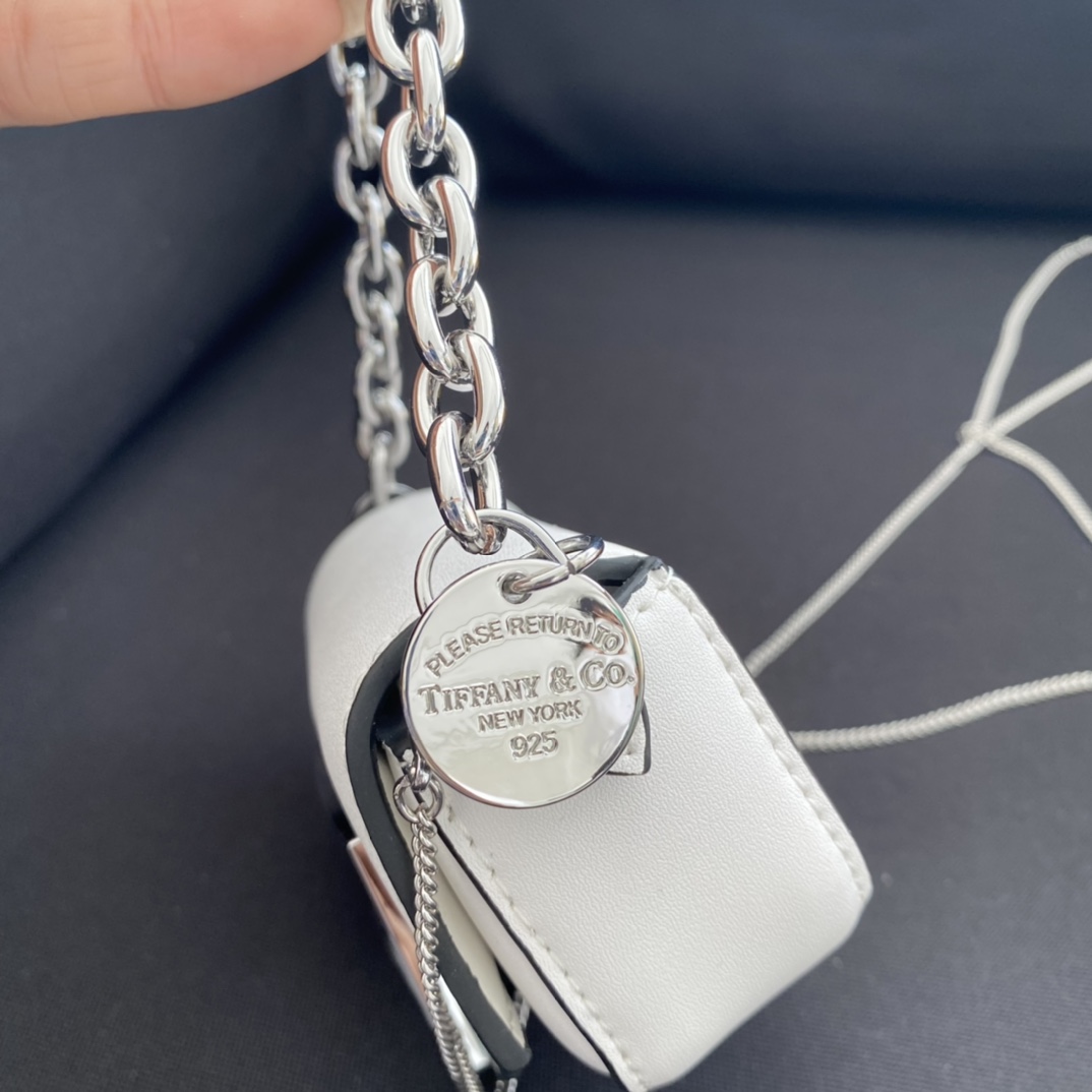 f**di&T*f*ny baguette bag-11×6.5×2.5cm