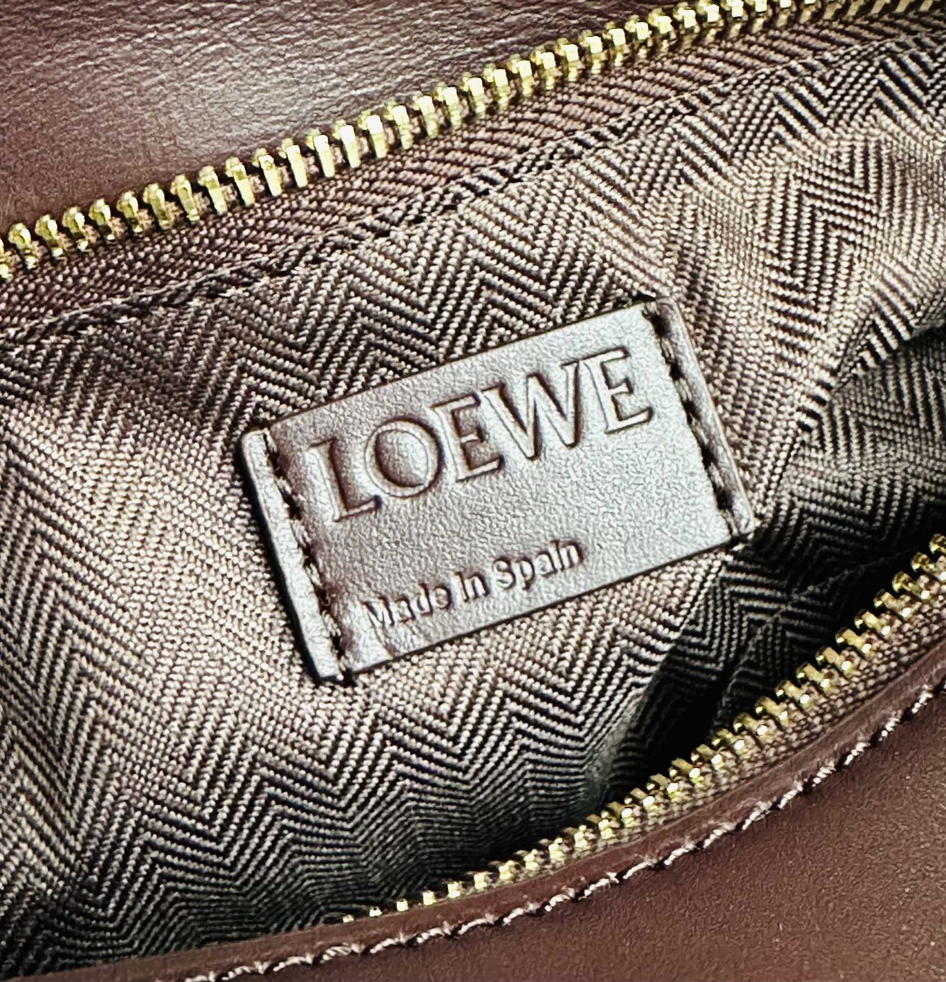 L0ew* puzzle small bag-24*10*14cm