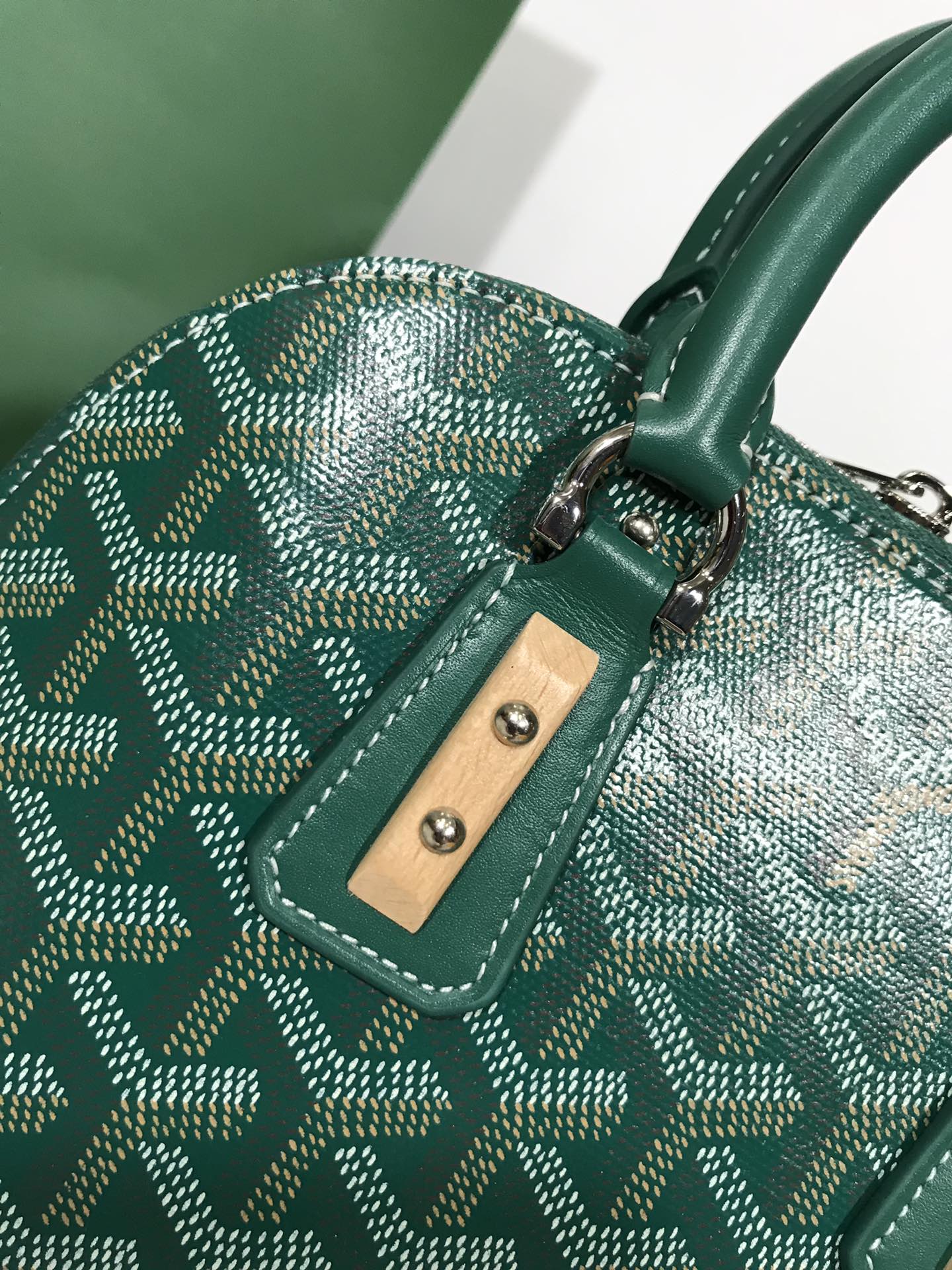 Go*ard vendôme -23*18.5*10cm