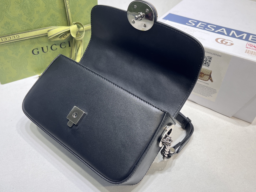 G*u*i petite gg bag-21x 10x 5cm