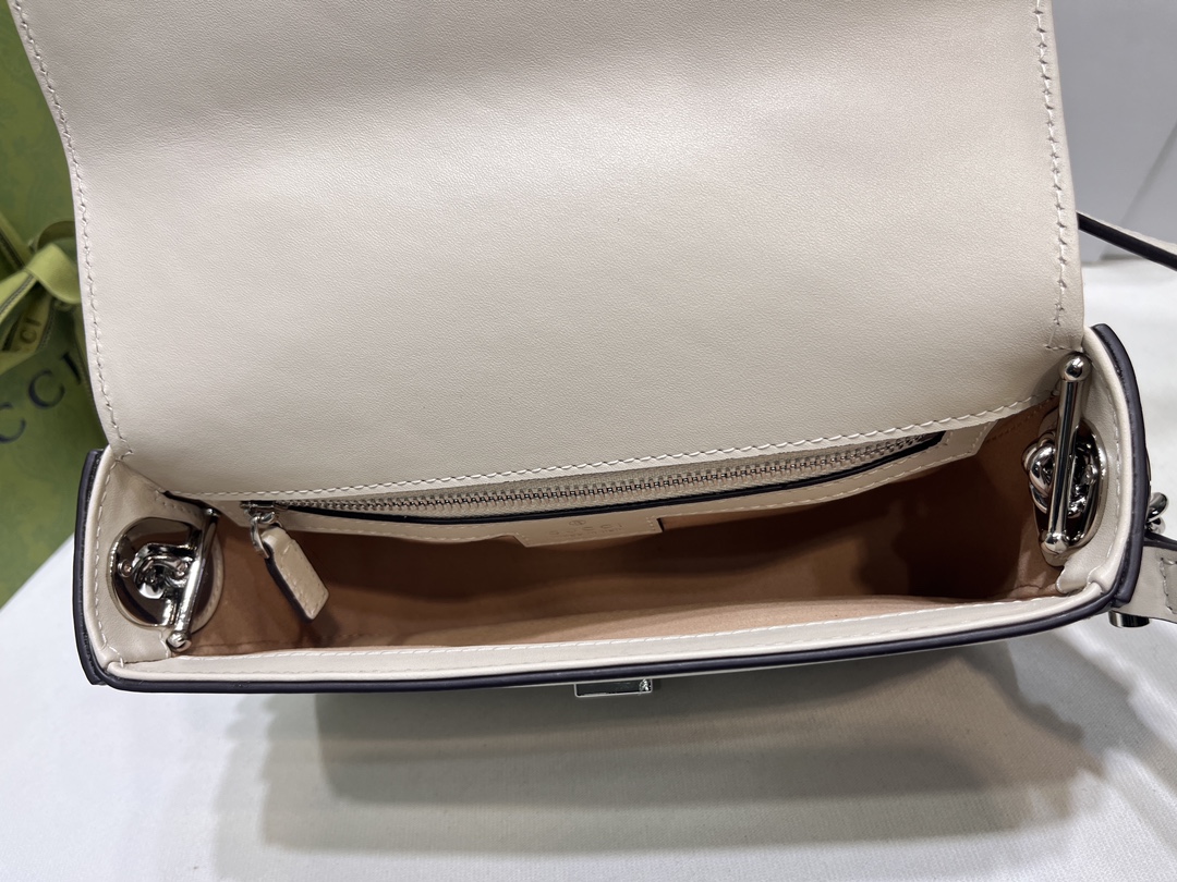 G*u*i petite gg bag-21x 10x 5cm