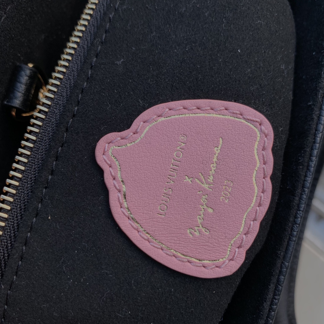 l0*is V*t0n onthego handbag- m21732-25*19*11.5 cm