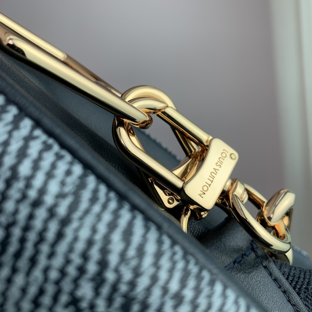 l0*is V*t0n coussin handbags-26*20*12cm