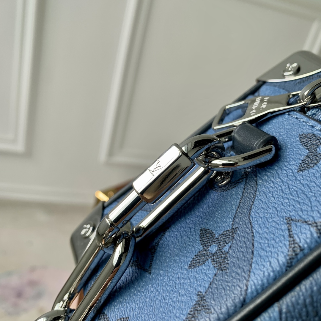 l0*is V*t0n mini soft trunk-m22588-18*13*8m