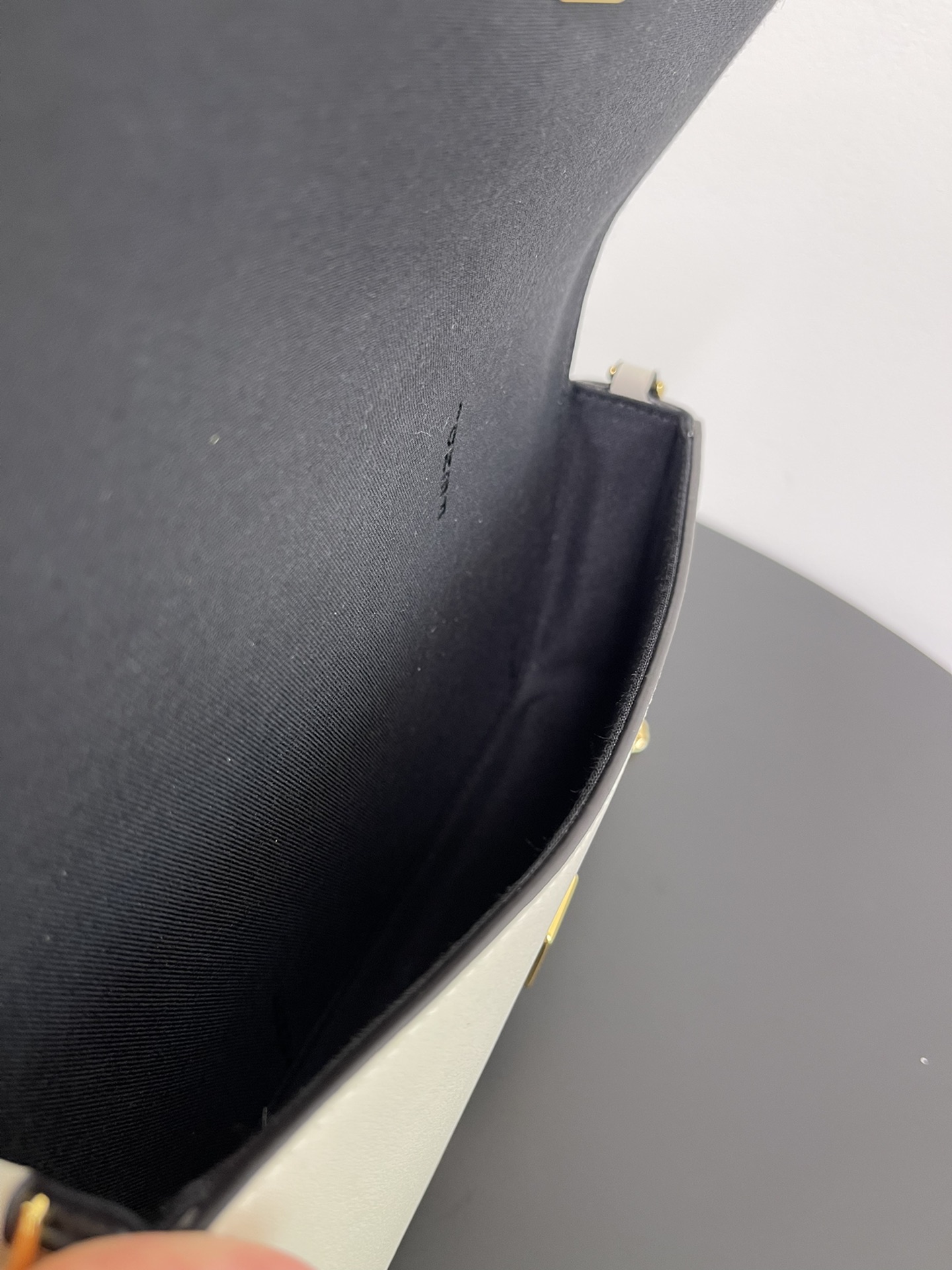 F**di wallet on chain bag-22x5x11cm