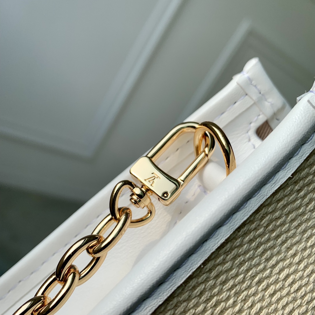 l0*is V*t0n poche toilette cosmetic bag -25 x 20 x 5.5cm