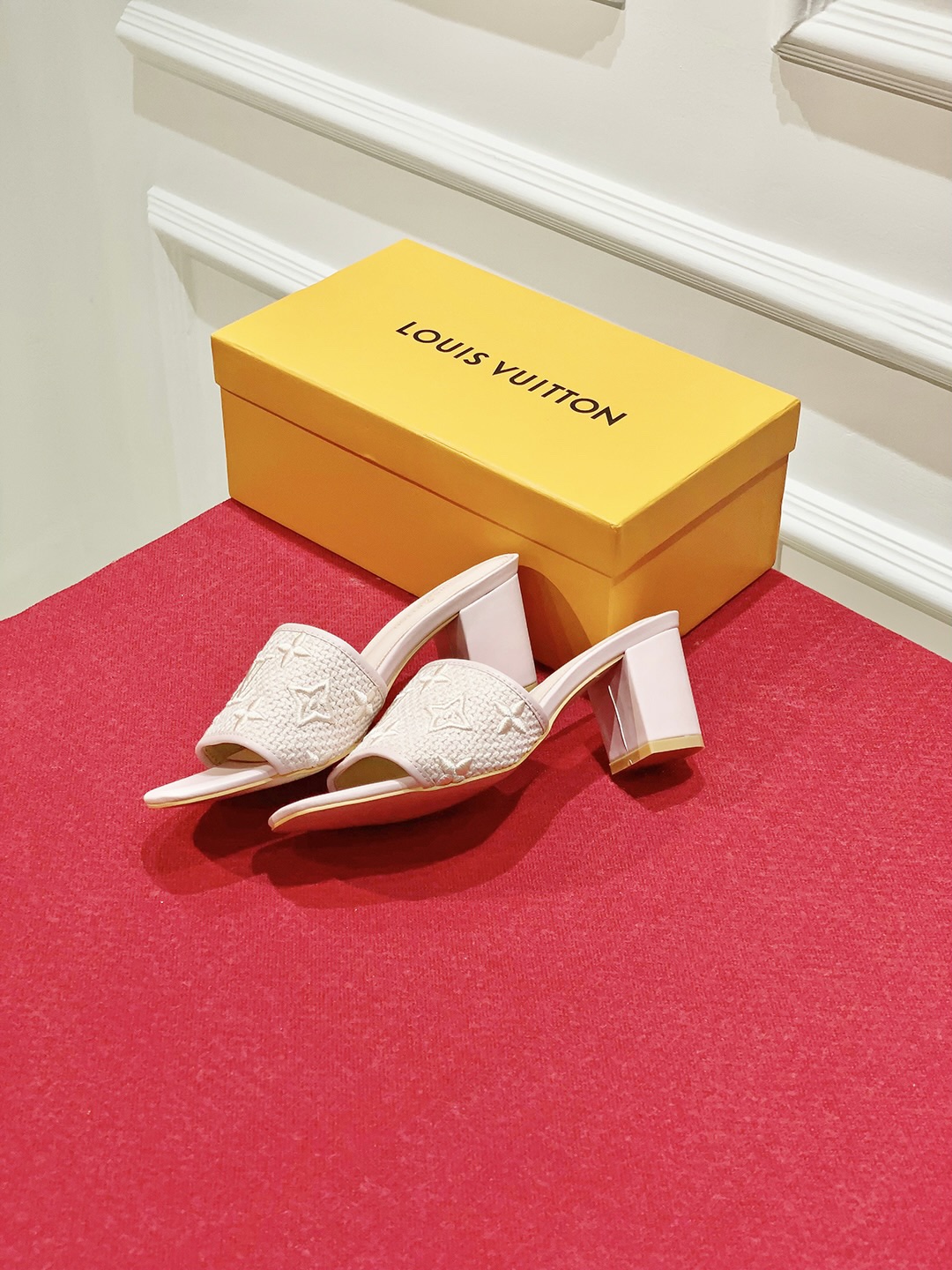 l0*is V*t0n slippers-6.5cm