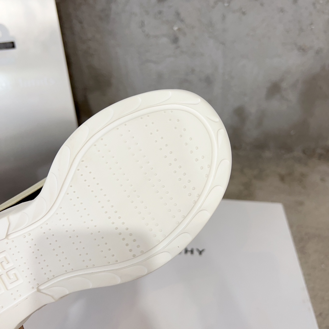 Givenchy Boots(EU35-41)