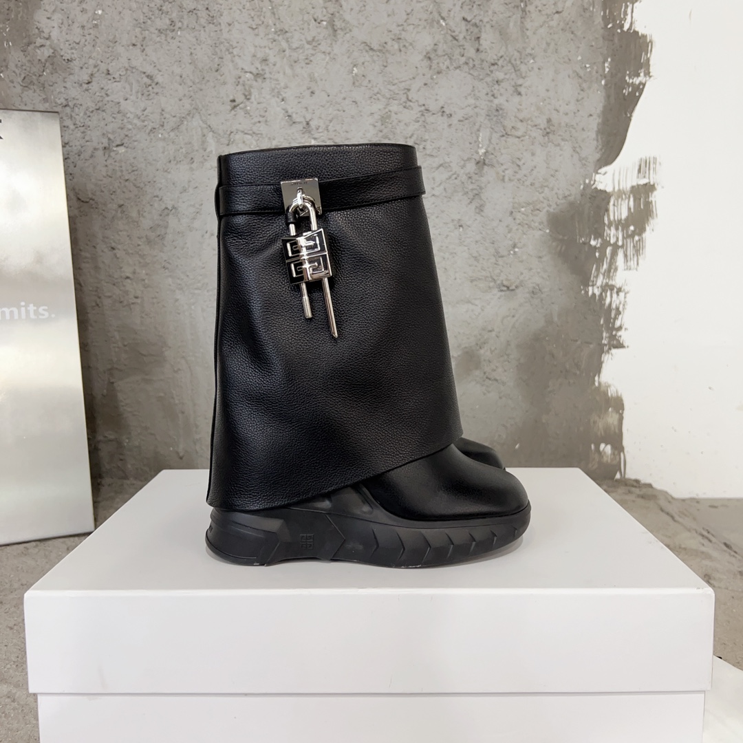 Givenchy Boots(EU35-41)