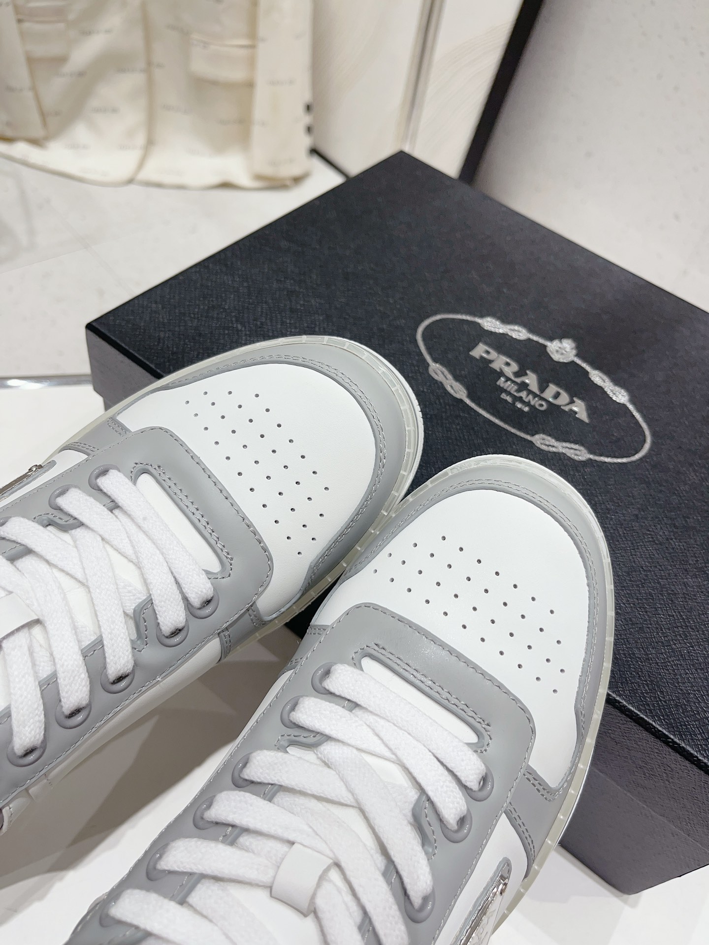 Pra*a sneaker(39–44)