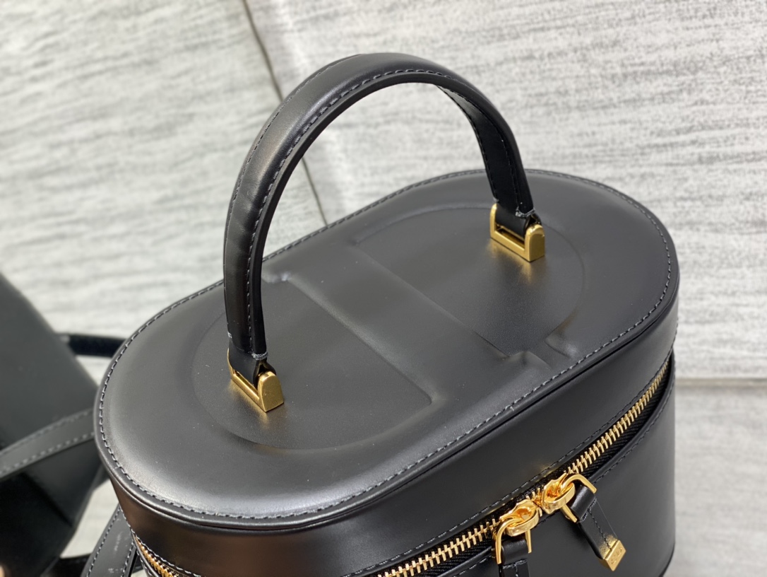 D*or signature vanity bag-24*14*18cm